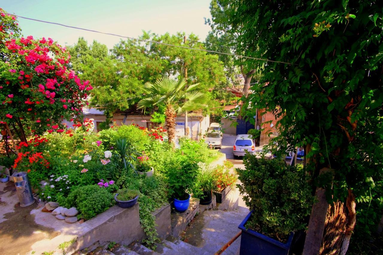 Guest House Gege Tiflis Exterior foto
